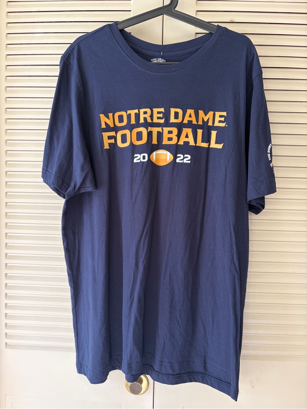 NWT University of Notre Dame Football 2022 Men’s Short Sleeve Tee Navy Size XL